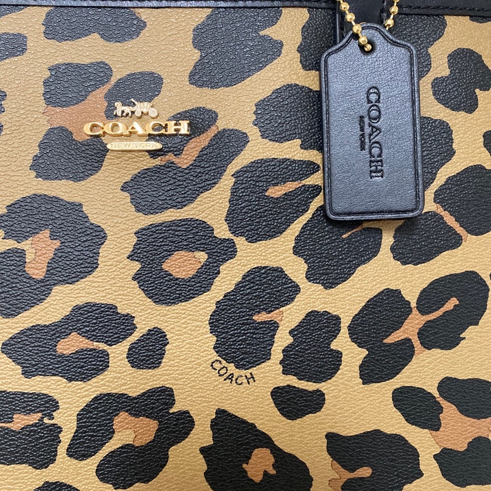 NEW💃COACH REVERSIBLE CITY TOTE ANIMAL PRINT PURSE - Picture 7 of 9